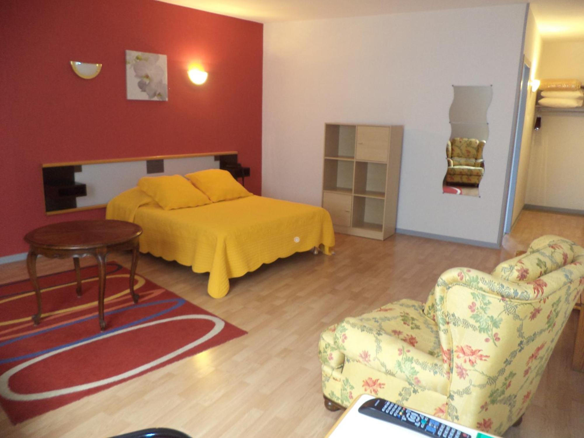 Au Logis Des Ours Belfort Nord Offemont Luaran gambar